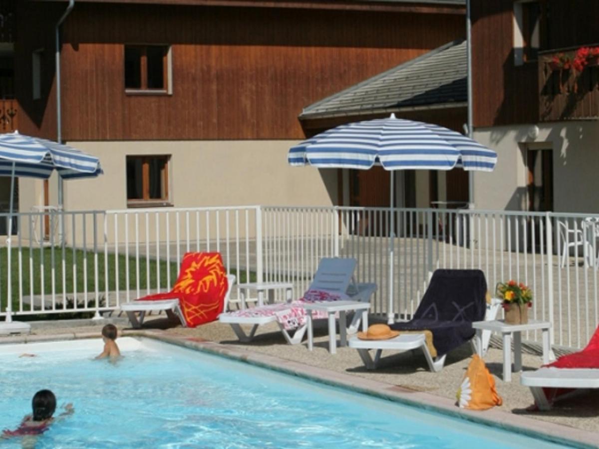 Studio Mansarde Avec Balcon, Piscine Et Parking Souterrain A Samoens - Fr-1-629-92 Екстериор снимка