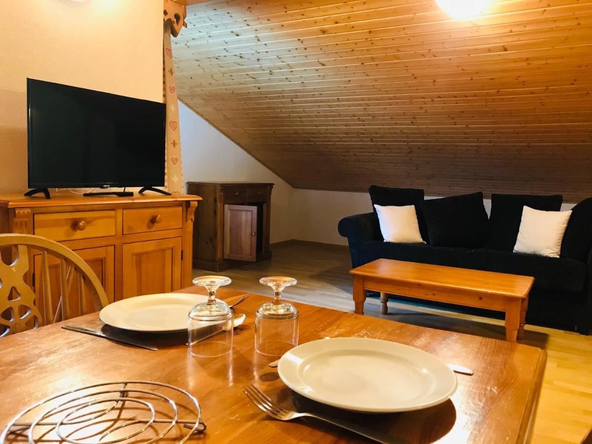 Studio Mansarde Avec Balcon, Piscine Et Parking Souterrain A Samoens - Fr-1-629-92 Екстериор снимка