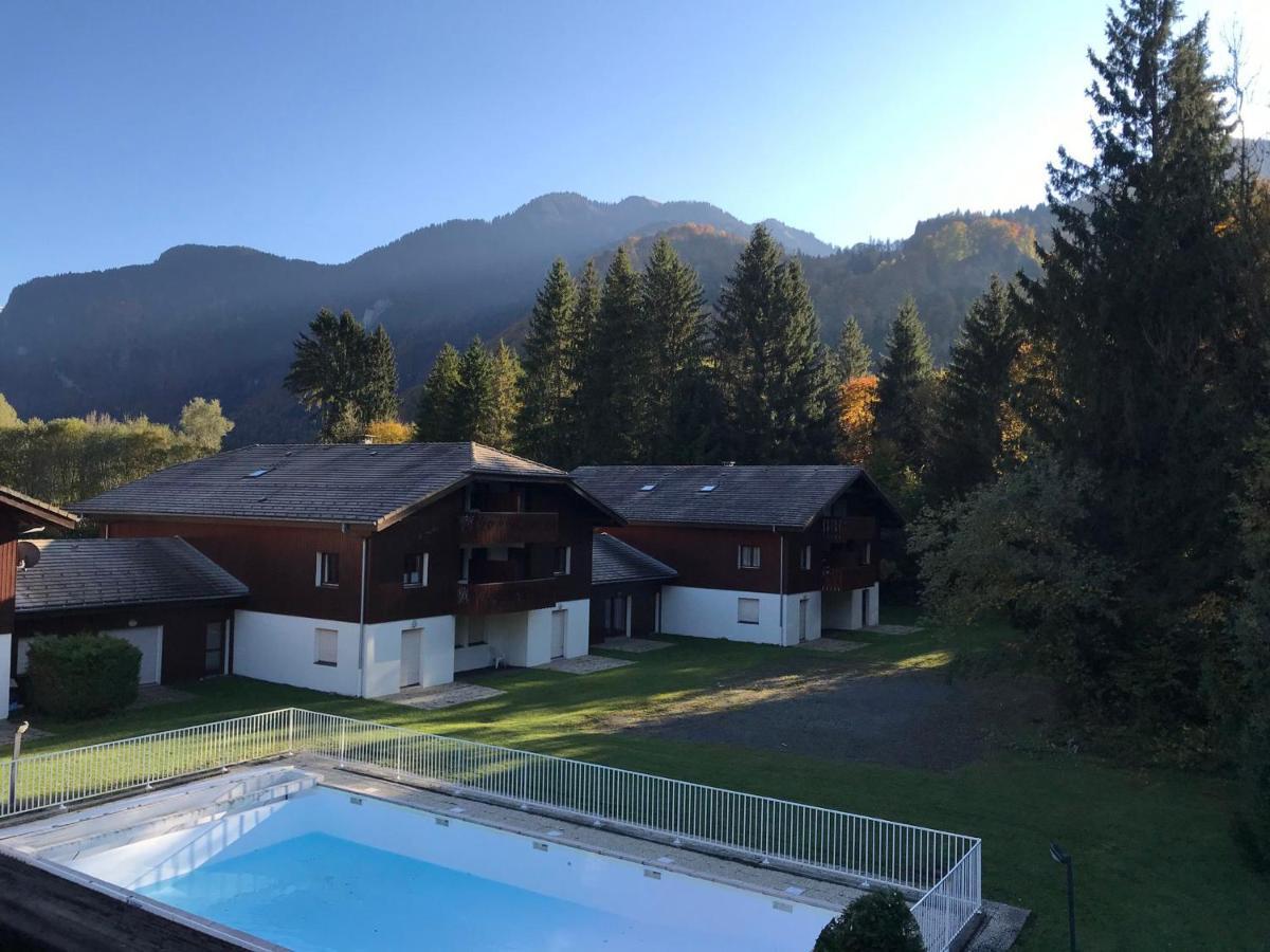 Studio Mansarde Avec Balcon, Piscine Et Parking Souterrain A Samoens - Fr-1-629-92 Екстериор снимка